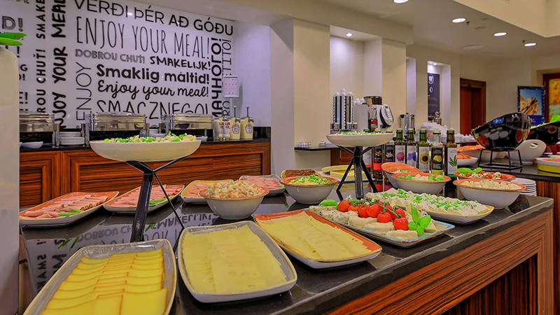 Frukostbuff - Mercure Gdansk Stare Miasto